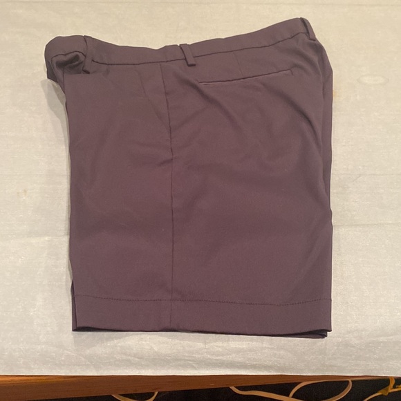 Chaps mens dress shorts worn twice - Picture 2 of 4